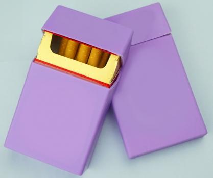 硅膠煙盒保護(hù)套廠家現(xiàn)有模具